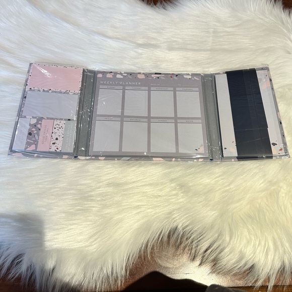 Speckled Weekly Planner (NEW) - Picture 2 of 5